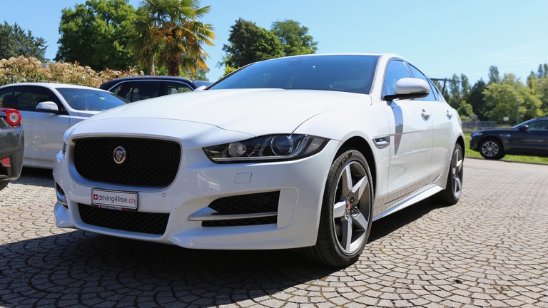 -35% discount on Jaguar XE!